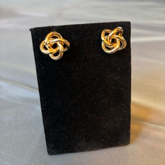 NEW Love Knots Gold Tone Post Earrings NWT - Picture 1 of 6